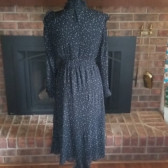 Zara Midi Dress - Picture 3 of 5